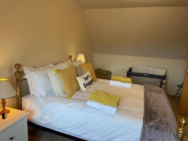 Stylish Contemporary Seaside Holiday Home With 5 Bedrooms, Sea View, Parking And Ev Point Herne Bay Bagian luar foto